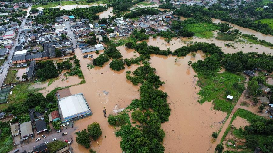 Após o rio Paranatinga e o rio Xavantino transbordarem, o município de Paranatinga, a 411 km de Cuiabá, ficou inundado - Divulgação/Defesa Civil