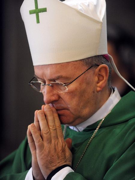 7.nov.2010 - Luigi Ventura, núncio apostólico na França - REMY GABALDA / AFP