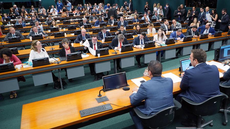 Sessão da CCJ na Câmara  - Pablo Valadares/Câmara dos Deputados