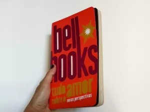 bell hooks, Édouard Louis e mais: Cris Fibe indica livros sobre machismo