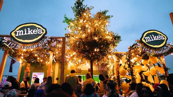O espaço de Mike's Ice no Lollapalooza Brasil 2024