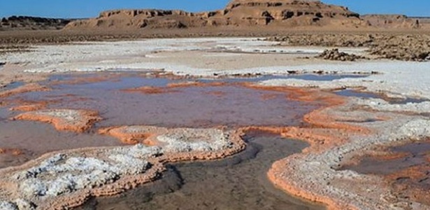 Cientistas encontraram água na região