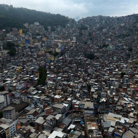 A favela da Rocinha, na zona sul do Rio de Janeiro, contabiliza mortes por ação policial  - FÁBIO MOTTA/ESTADÃO CONTEÚDO