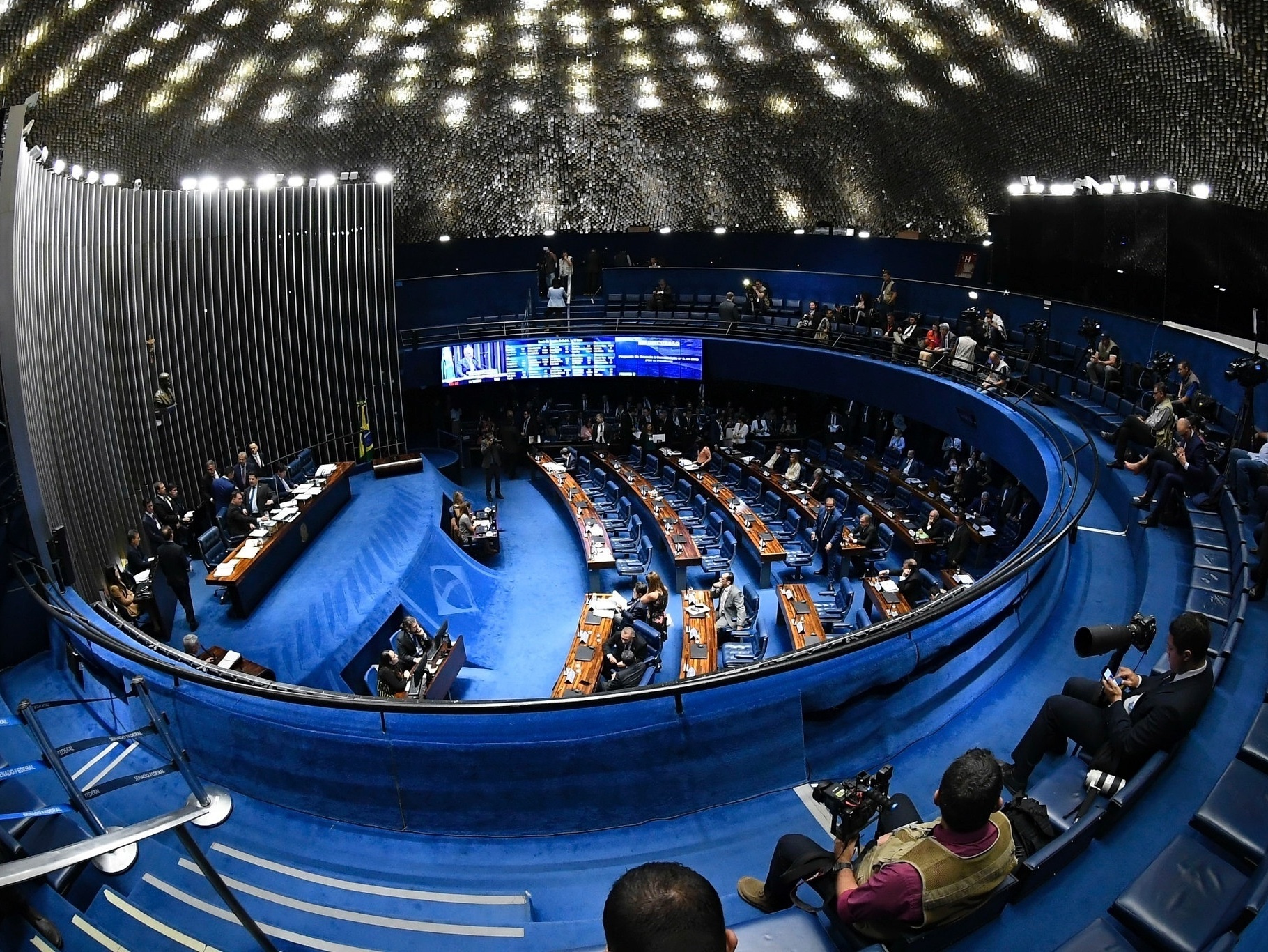 Senado votará repasses à covid-19 e proibição de se exportar itens médicos