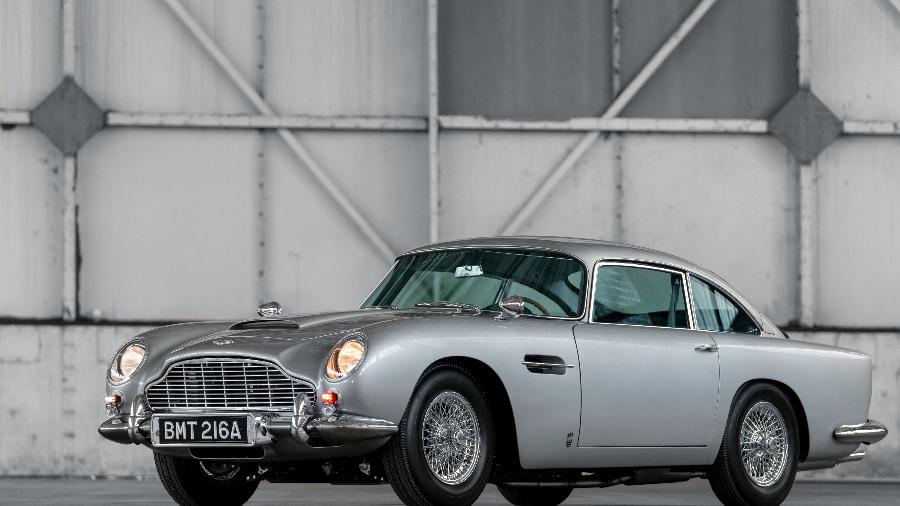 Aston Martin DB5 Goldfinger Continuation solo - Divulgação 