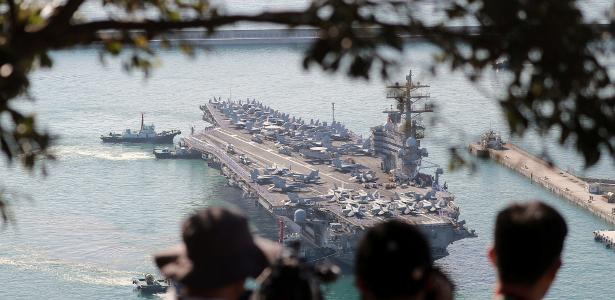 O porta-aviões da Marinha dos EUA USS Ronald Reagan 