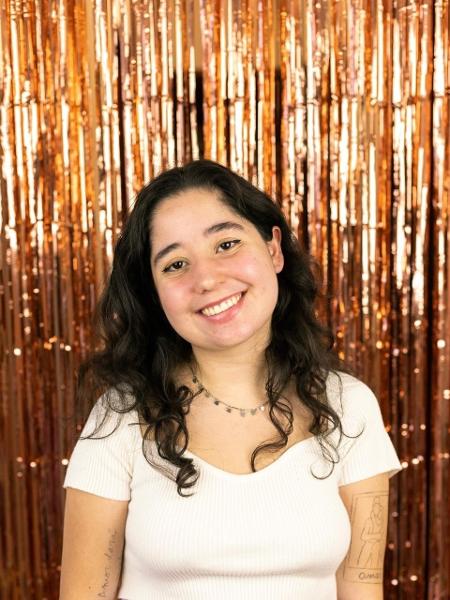 Karolyne Rocha de Oliveira celebra jornada menor na semana. "Antes eu ia ao dentista e mercado no sábado. Agora resolvo na sexta e uso o domingo apenas para descansar" Karolyne Rocha de Oliveira celebra jornada menor na semana. "Antes eu ia ao dentista e mercado no sábado. Agora resolvo na sexta e uso o domingo apenas para descansar"