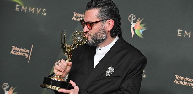 Miguel Gandelman conquista Emmy por direção de show de Bad Bunny