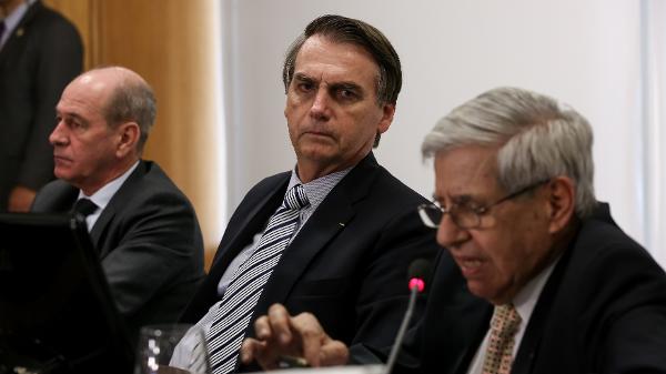 22.fev.2019 - Jair Bolsonaro e general Augusto Heleno durante reunião