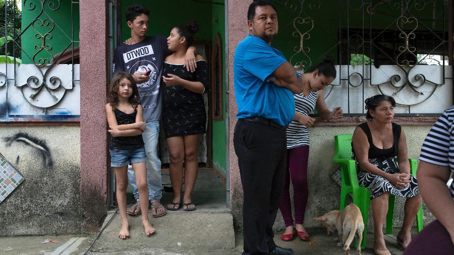 O pastor Daniel Pacheco tentou um acordo de paz entre as gangues Casa Blanca e MS-13, em San Pedro Sula, Honduras - Tyler Hicks/The New York Times