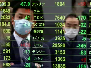 Bolsas de Tóquio tem pior queda desde 1987 com preocupação sobre EUA