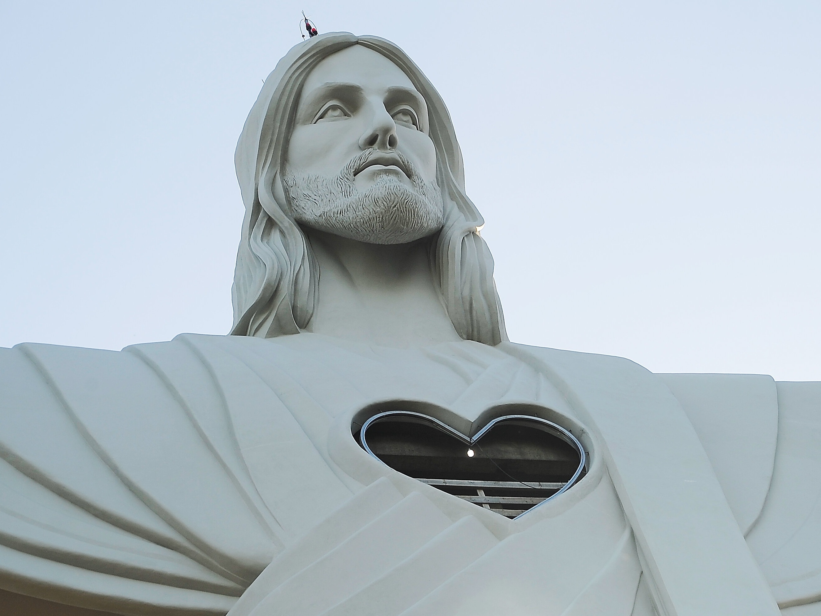 Depois do Cristo Protetor de Encantado, vem aí o Cristo Acolhedor de  Sobradinho - O Estafeta