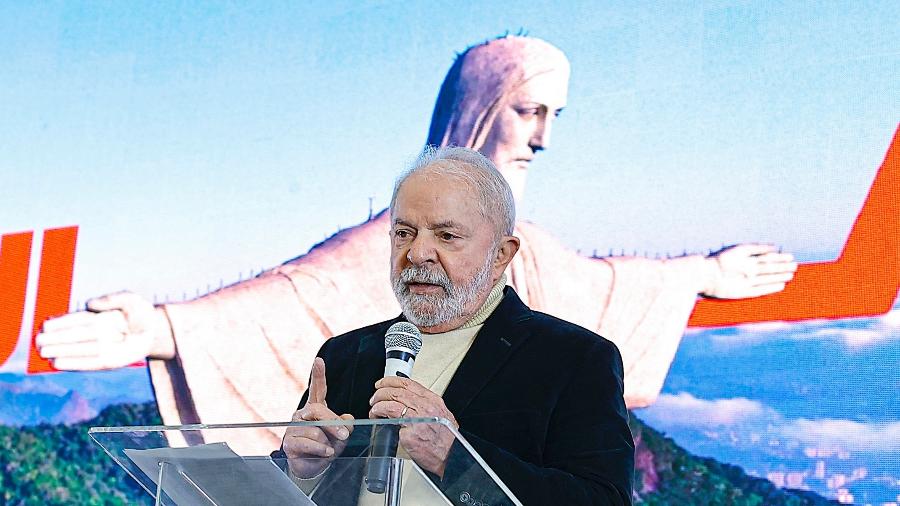 O ex-presidente Lula (PT) durante encontro com trabalhadoras domésticas em São Paulo - Roberto Stuckert
