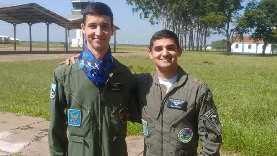 Os dois tripulantes militares faziam voo com destino para Florianópolis (SC) - Reprodução/Redes sociais