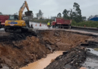 Cratera gigante se abre em rodovia na região metropolitana de Florianópolis - Reprodução/Instagram @prf_sc