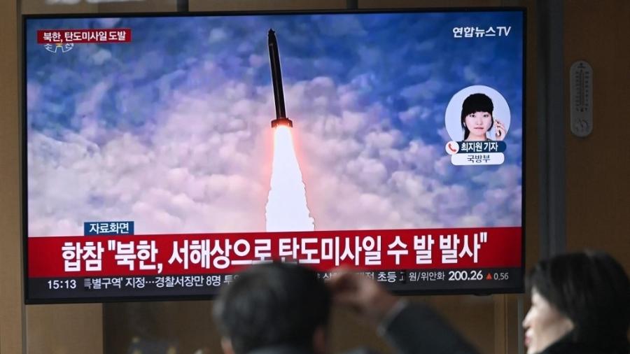 10.mar.2025 - Emissora sul-coreana anuncia o disparo de "vários mísseis balísticos não identificados" pela Coreia do Norte 10.mar.2025 - Emissora sul-coreana anuncia o disparo de "vários mísseis balísticos não identificados" pela Coreia do Norte