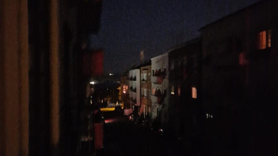 Ruas de Belém, bairro de Lisboa, após apagão que atingiu Portugal e Espanha - Fernanda Bassi/UOL