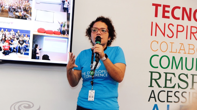 Melanie Miranda, 31 anos, programadora que criou o Lista das Minas, durante evento - Arquivo pessoal - Arquivo pessoal