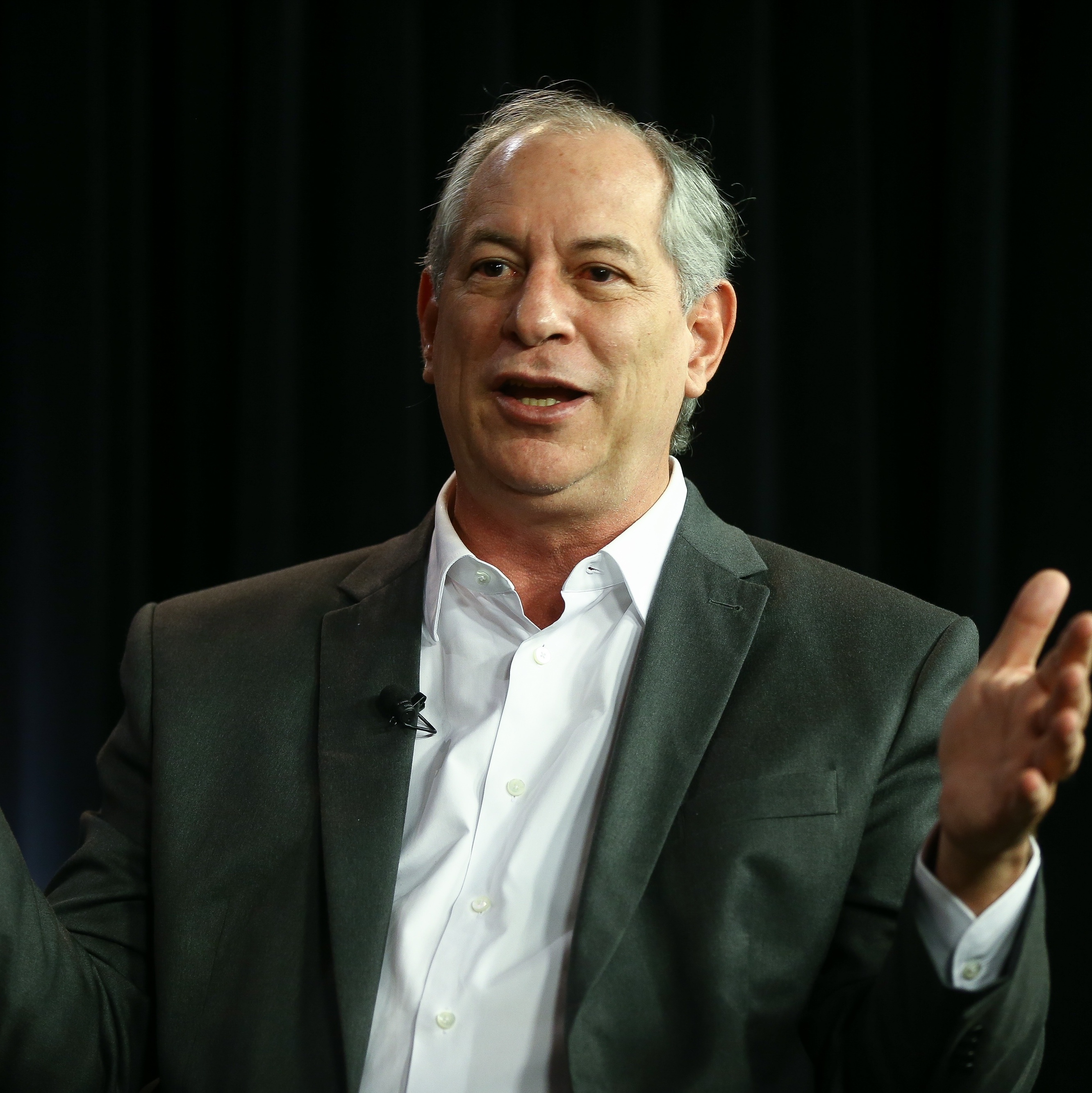 Ciro Gomes chama General Heleno de Napole o de Hosp cio