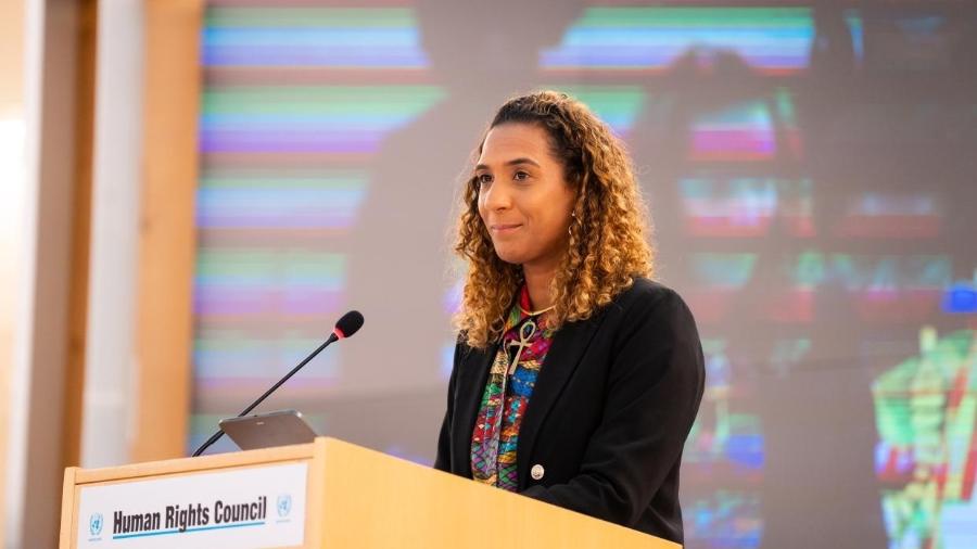 A ministra Anielle Franco discursa na ONU, em Genebra