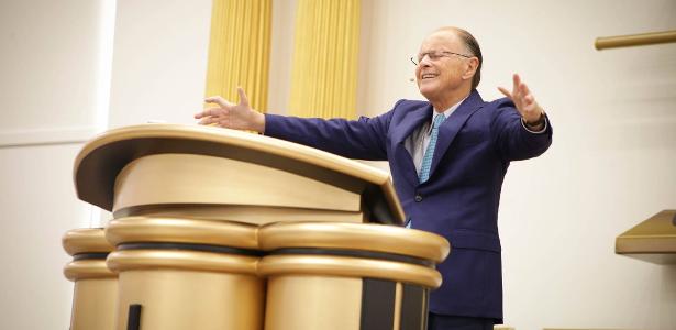 Edir Macedo gastou R$ 866 milhões para destravar venda de seu banco