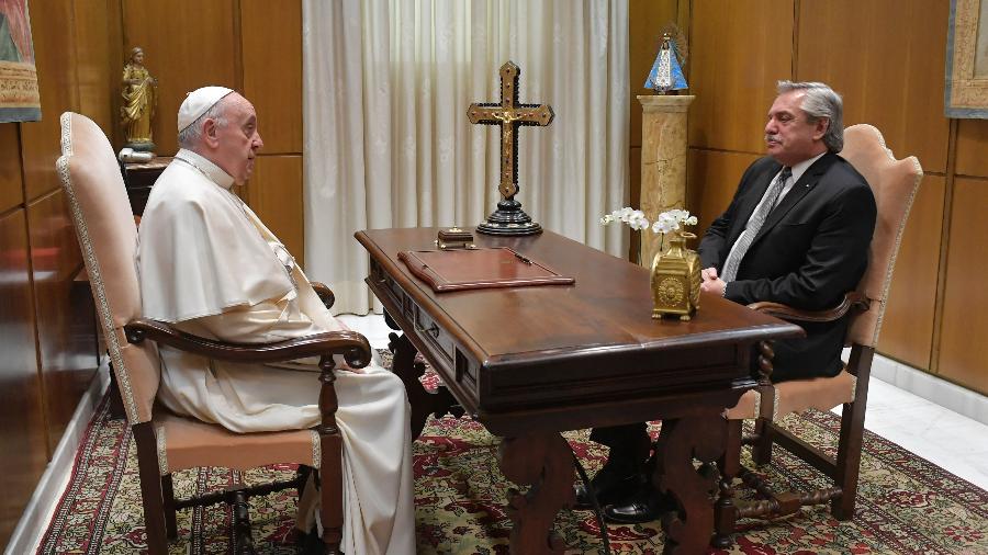 Reunião entre Papa e presidente durou menos do que o esperado - Handout / VATICAN MEDIA / AFP