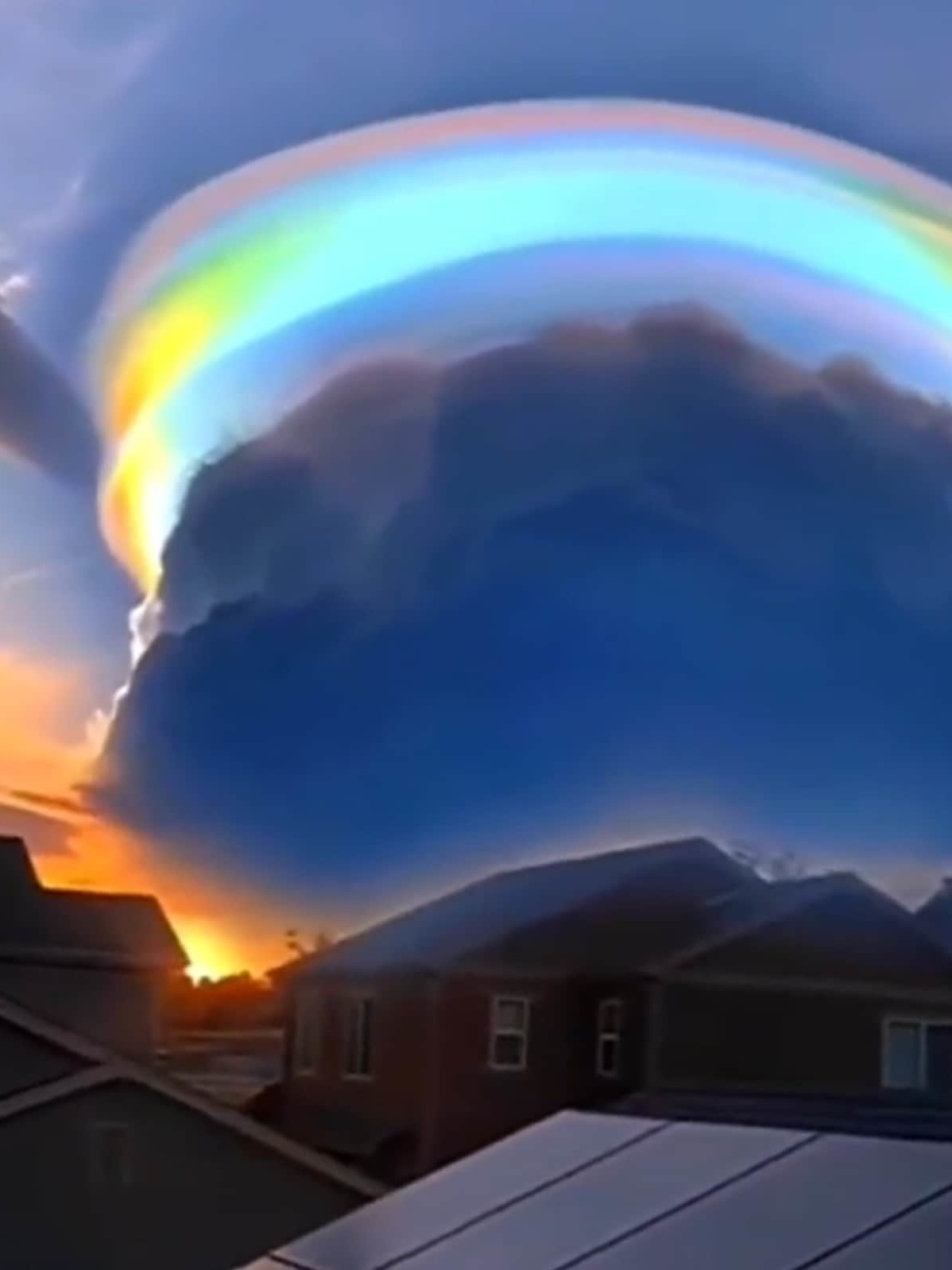 O que são nuvens arco-íris? Conheça esse fenômeno que coloca cores no céu -  Olhar Digital