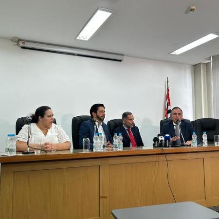 Nunes participa de coletiva com o Ministério Público sobre acordo com a Uninove