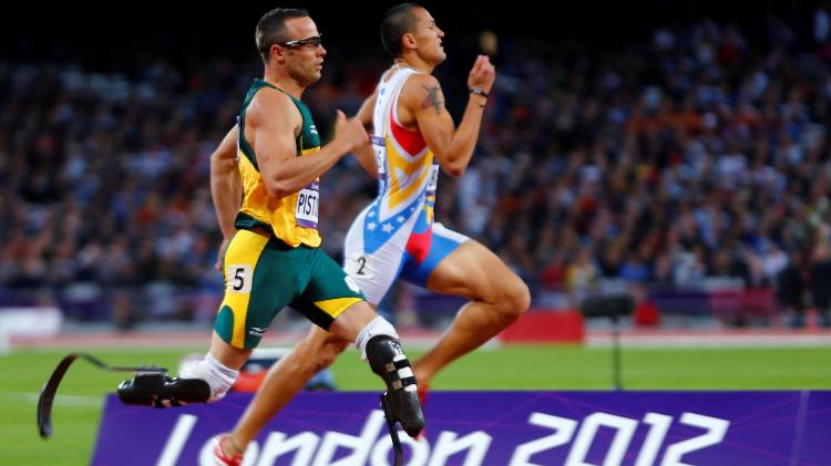 Oscar Pistorius na semi-final dos 400 metros nos Jogos Olimpícos de 2012 