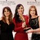 24.nov.2015 - As atrizes Leandra Leal, Maria Ribeiro, Josie Pessoa, Marina Ruy Barbosa e Adriana Birolli posam com o troféu recebido pela produção Império, da Rede Globo, premiada como melhor telenovela no Emmy Internacional. A série Doce de Mãe também levou um prêmio, como melhor comédia - Andrew Gombert/EFE