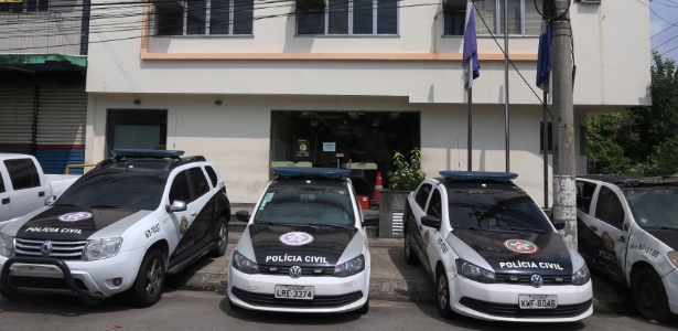 Delegados de polícia paralisaram os serviços por quatro horas neste sábado - Fabiano Rocha/Extra/Agência O Globo