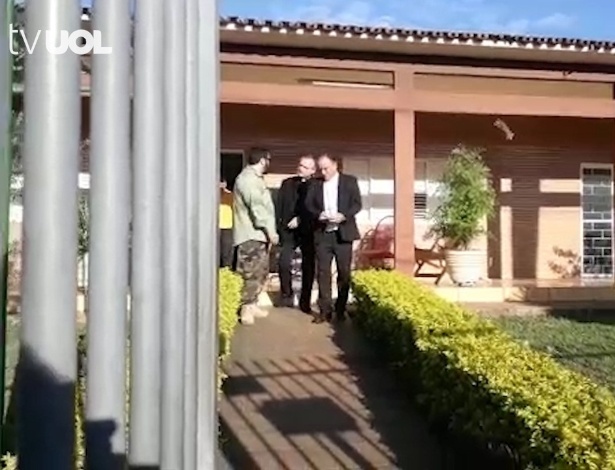 Dízimo dos fiéis virou fazenda | Bispo e padres são presos acusados de desviar R$ 1 mi de diocese em GO