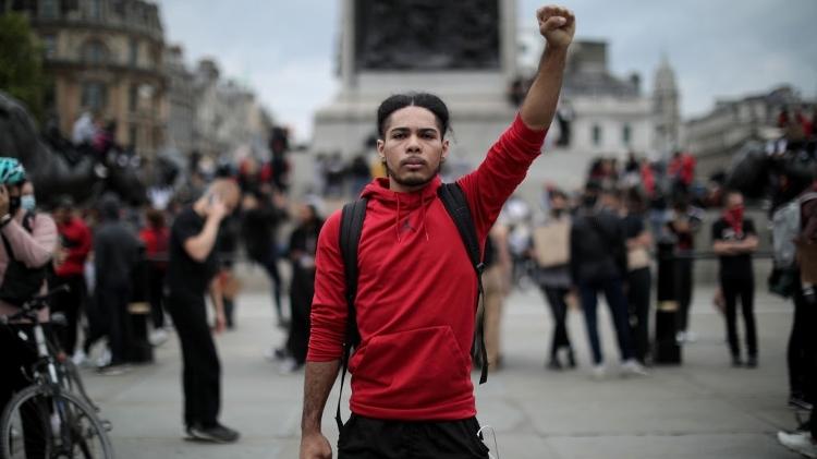Caso gerou atos nos EUA | Atos antirracismo se espalham pelo mundo contra violência policial