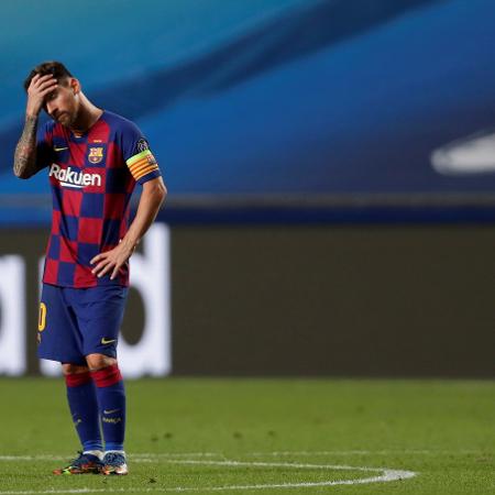 Lionel Messi anunciou que permanecerá no Barcelona por mais uma temporada - 
