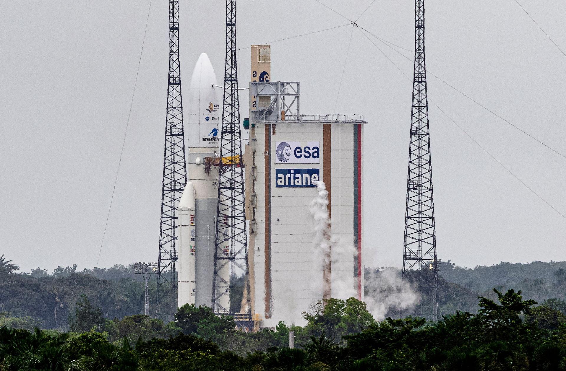 Ariane 5 rocket on launch pad, minutes before final takeoff countdown - jody Amiet/AFP