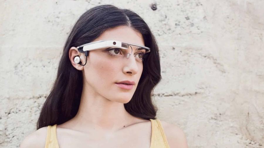 Apesar do histórico inconstante com o Google Glass, a empresa retomou projetos de RA - Divulgação/Google