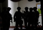 Tiros são disparados e causam tumulto no Senado das Filipinas
