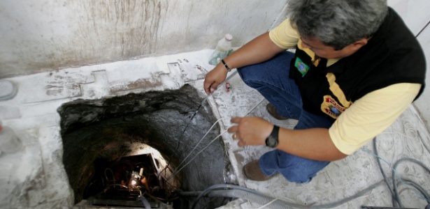 Túnel cavado por assaltantes do Banco Central em Fortaleza - Jarbas Oliveira/Folhapress