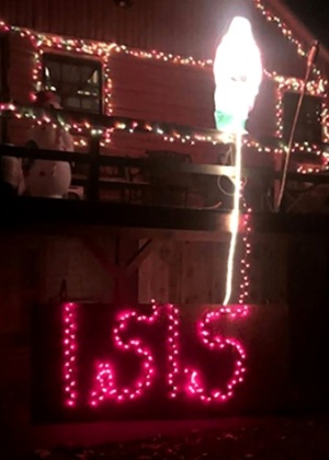 Luzes de Natal nos EUA escrevendo ISIS - YORK COUNTY SHERIFF"S OFFICE