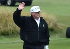 Jogadores e celebridades acusam Trump de trapacear no golfe, diz jornalista - Andy Buchanan/AFP Photo