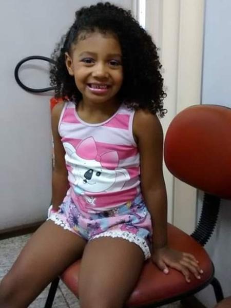 A menina Ághata, 8, morta com tiro de fuzil no Alemão - Reprodução/Twitter