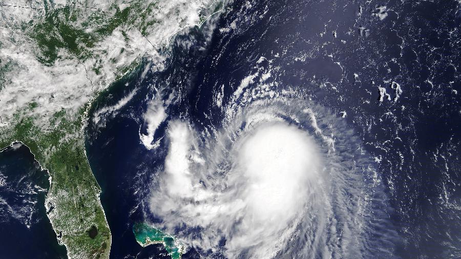 21.ago.21 - Tempestade Henri se aproxima do nordeste dos Estados Unidos - -/AFP