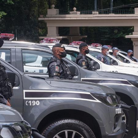 12.jan.2022 - Policiais militares acompanham evento de entrega de viaturas pelo governo de São Paulo - Mister Shadow/Estadão Conteúdo
