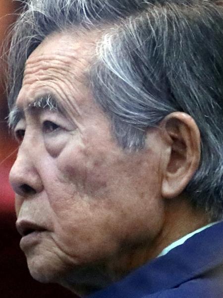 Ex-presidente peruano Alberto Fujimori durante julgamento em Callao, no Peru