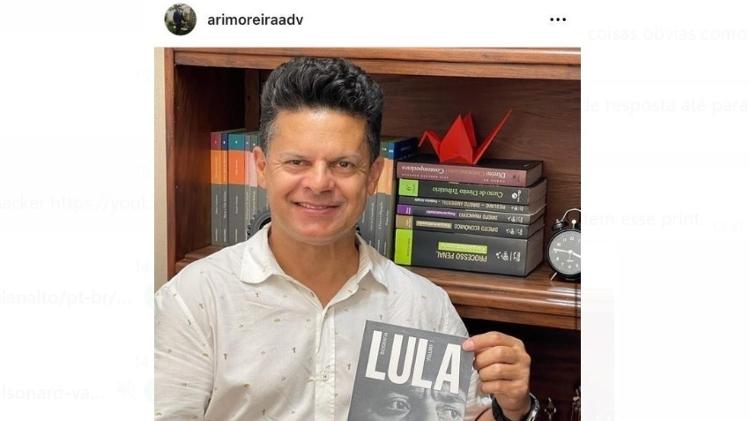 Advogado de hacker postou foto convidando para lançamento de biografia de Lula