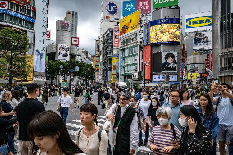 Das cidades pequenas até o cruzamento em Shibuya, o mais famoso do Japão: só quando estiver aberto para pedestres Das cidades pequenas até o cruzamento em Shibuya, o mais famoso do Japão: só quando estiver aberto para pedestres