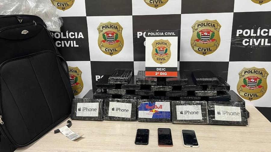 Foram apreendidos 40 quilos da droga pela polícia no aeroporto