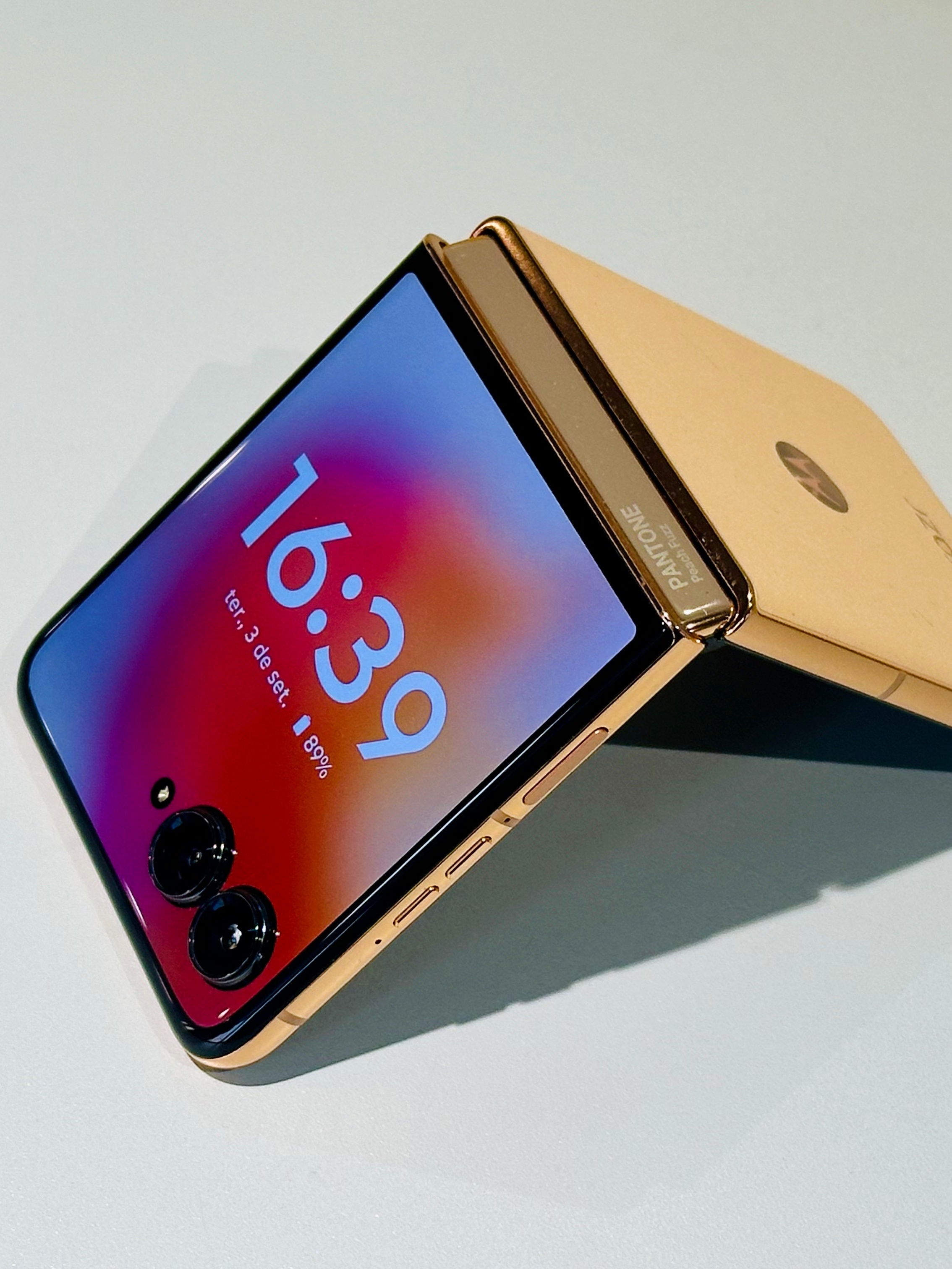 motorola razr 50 ultra 本体 Celular MOTOROLA MOTO RAZR 50 ULTRA 512GB MOCHA MOUSSE | Loja Claro