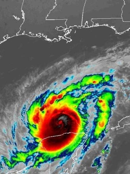 Imagens de satélite mostram furacão Milton se movimentando