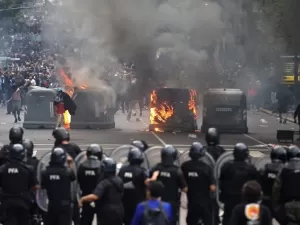 Vice argentina critica violência em manifestação: 'Exercício da democracia'